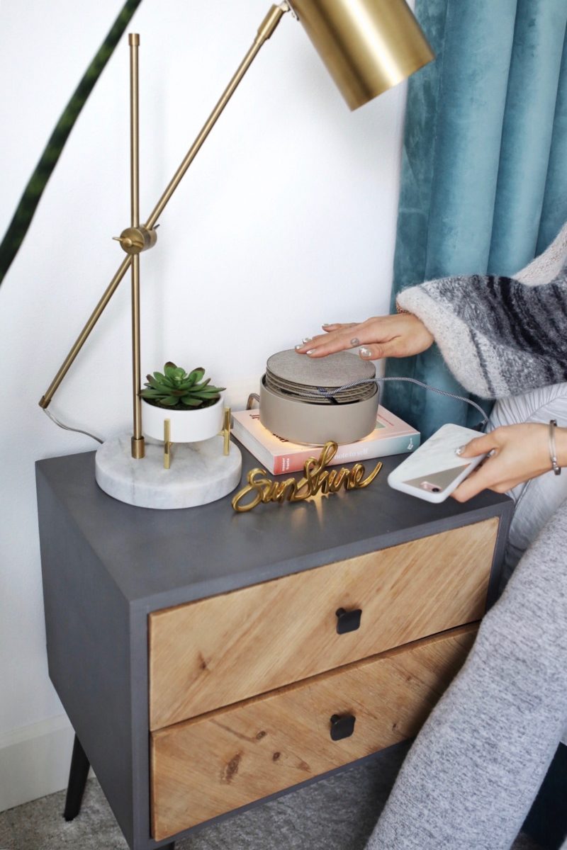 Get Rid of Clutter and Entangled Cords with Native Union Eclipse Charger