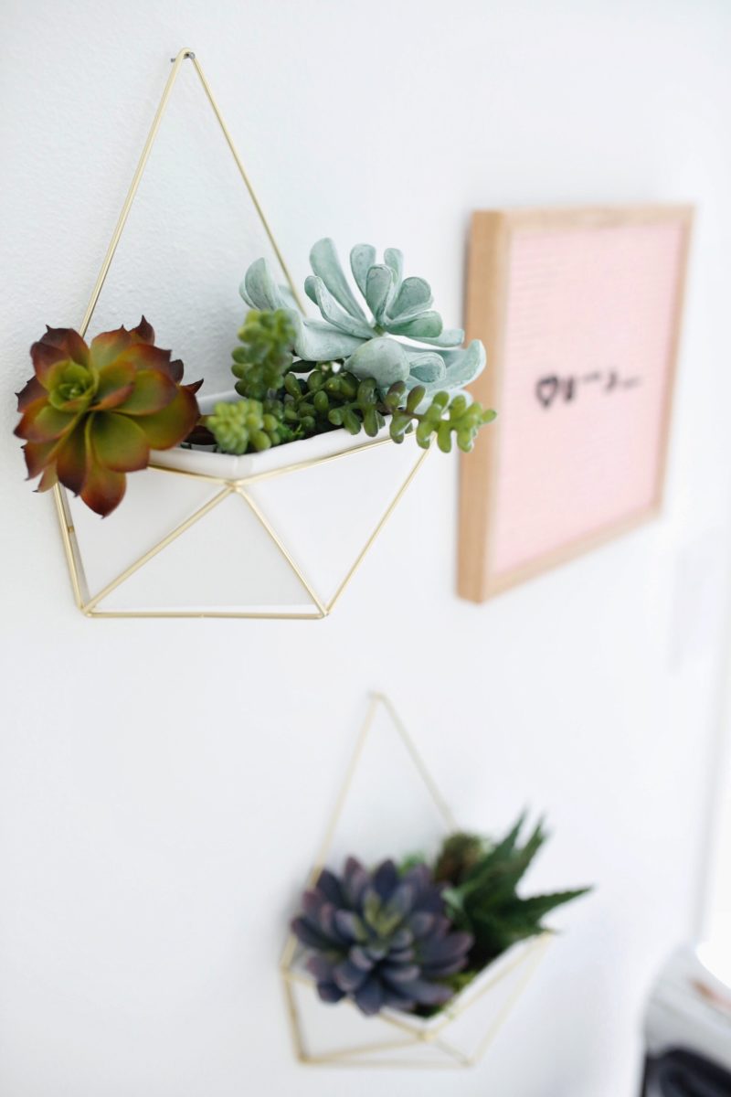 Bar Cart Ideas: How to Style a Bar Cart without alcohol