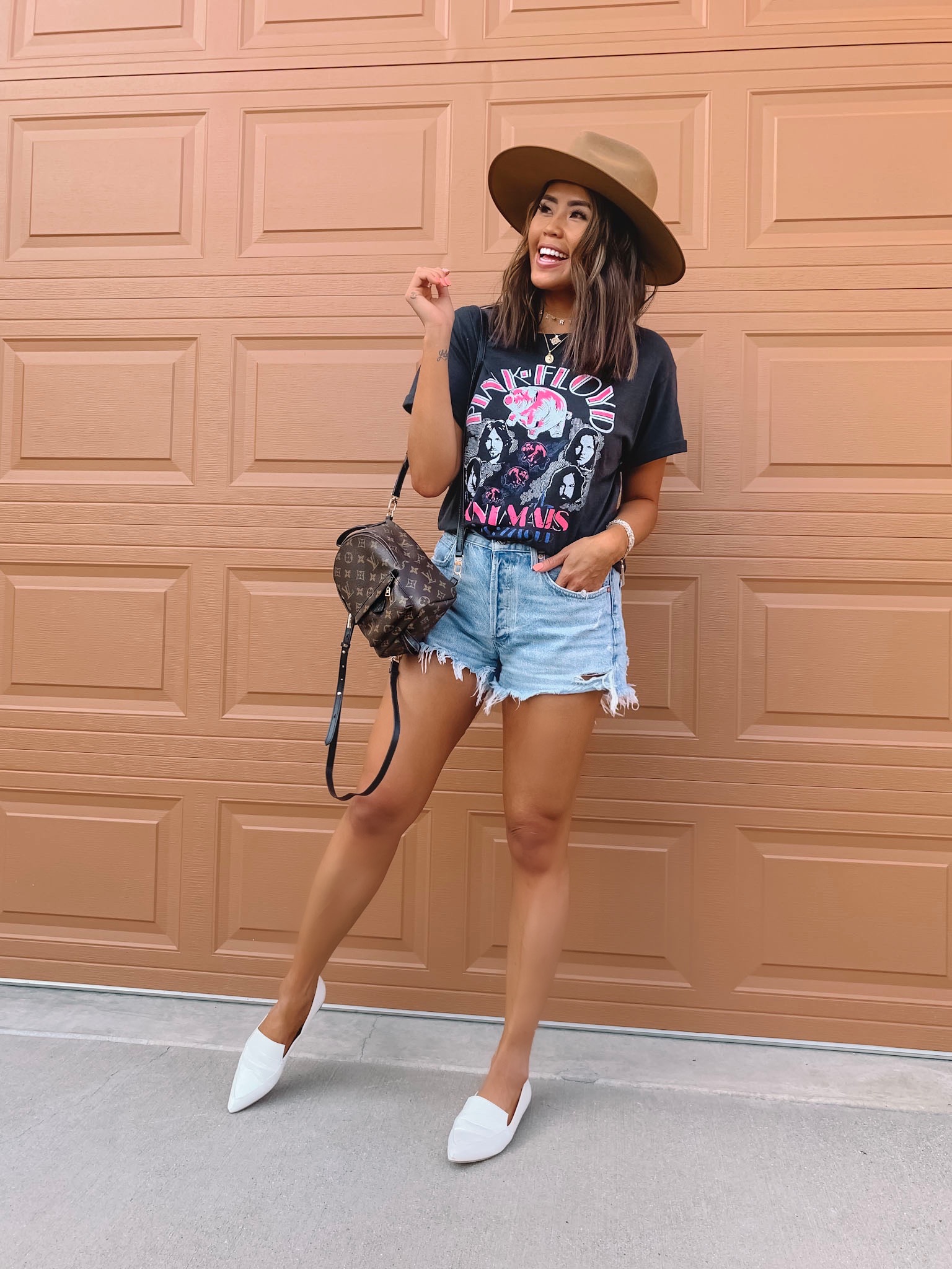 Graphic Tees - Summer Outfit Ideas