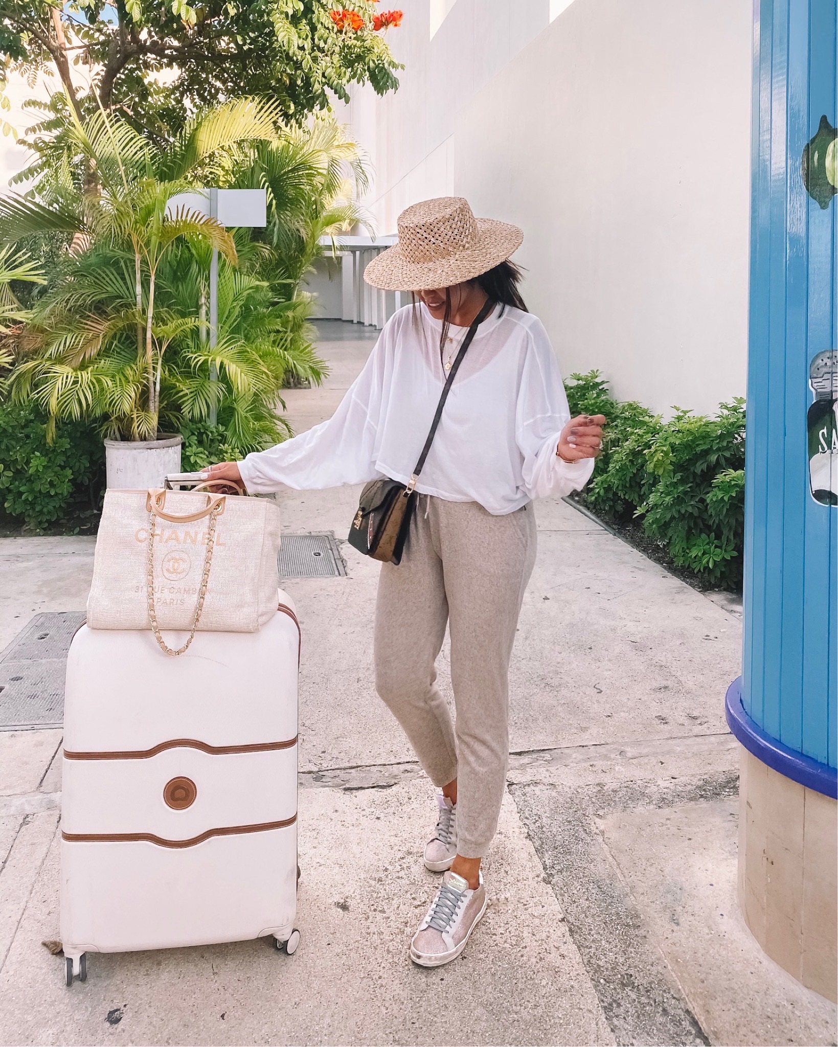 Travel outfit airport style what to wear while traveling