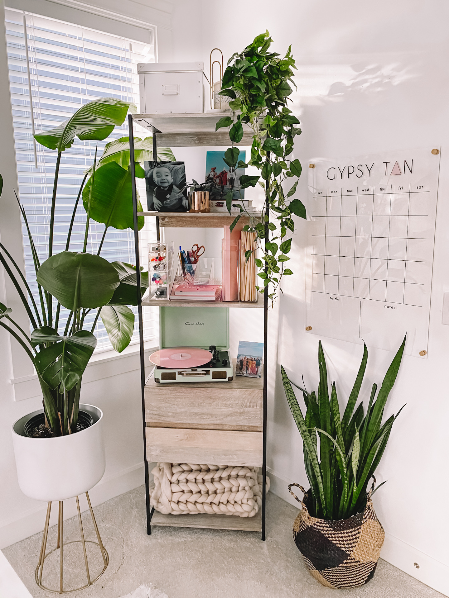 Home Office Ideas | modern home office ideas | Gypsy Tan Home
